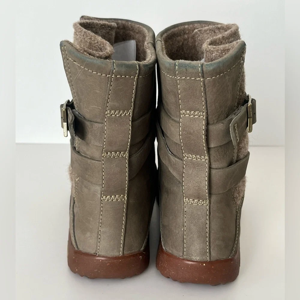 Chaco Hopi leather wool lined leather winter Boots sandstone 7.5